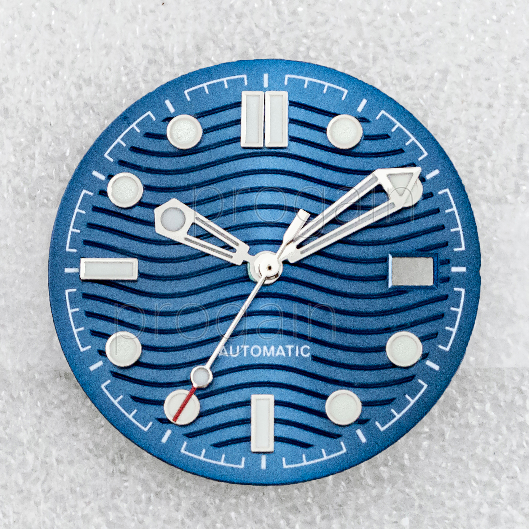 NH35 Dial Green Luminous Watch - Luminous Dial Face บทวิจารณ์และราคา