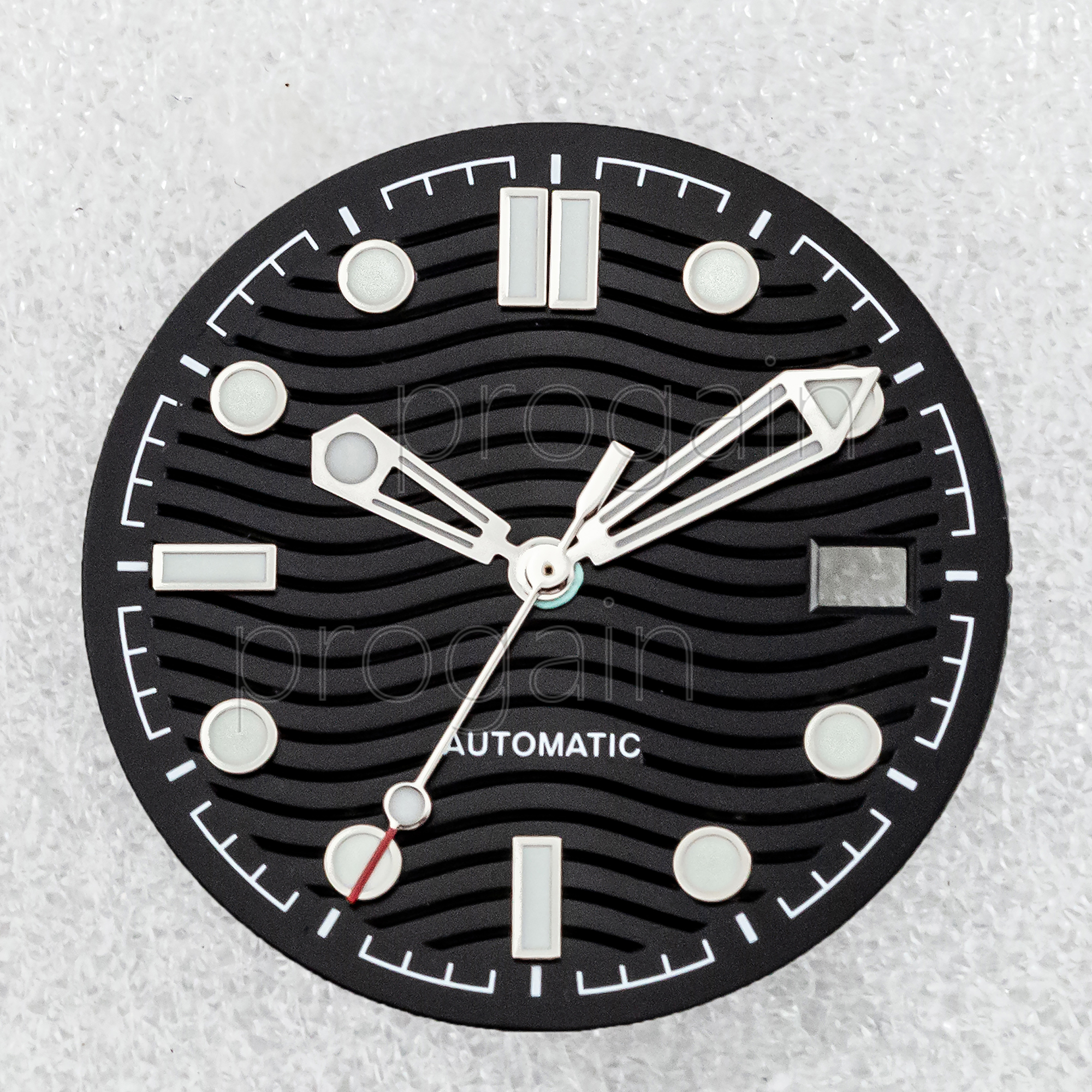 NH35 Dial Green Luminous Watch - Luminous Dial Face บทวิจารณ์และราคา